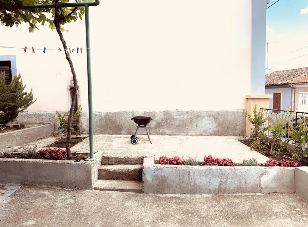 RA City Garden Suite Pula Exterior foto