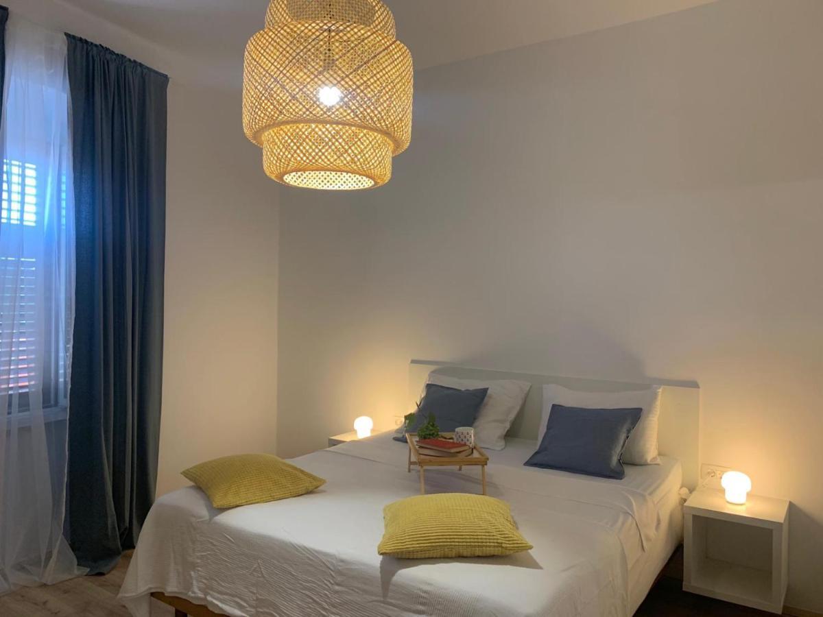 RA City Garden Suite Pula Exterior foto